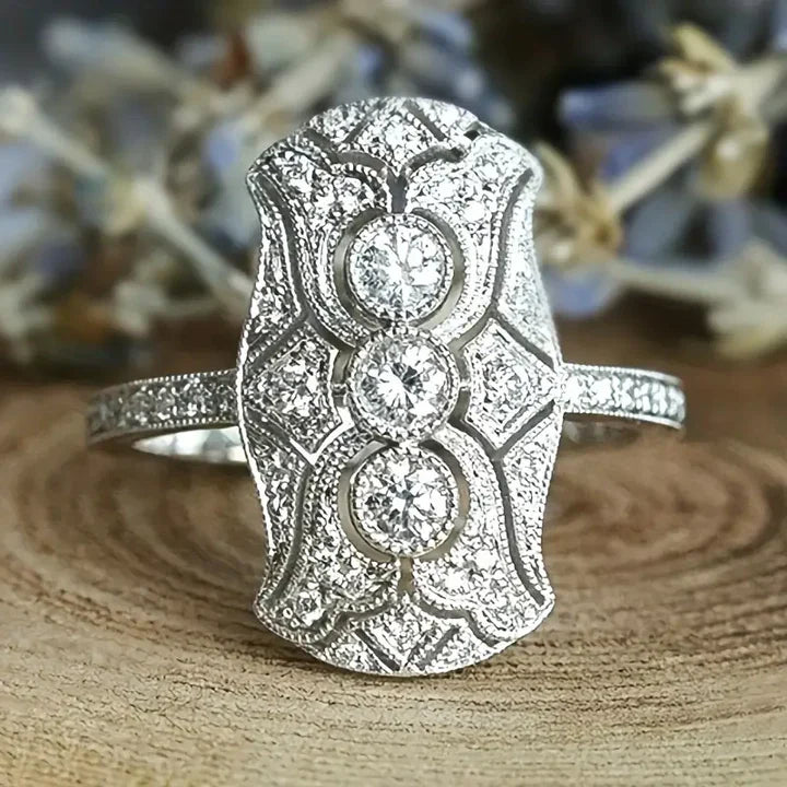 Anillo Vintage de Plata con Circonitas Brillantes